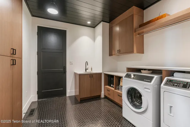 $4,195,000 | 880 Sharp Tail Court, Driggs, ID 83422