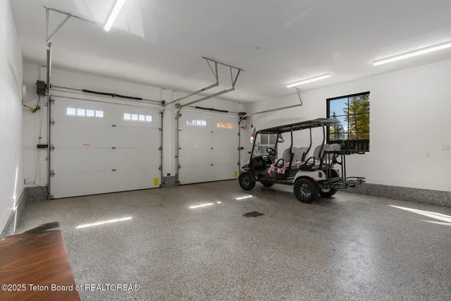 $4,195,000 | 880 Sharp Tail Court, Driggs, ID 83422