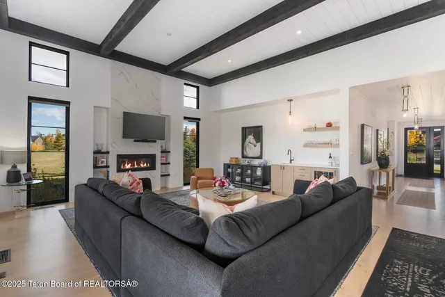 $4,195,000 | 880 Sharp Tail Court, Driggs, ID 83422