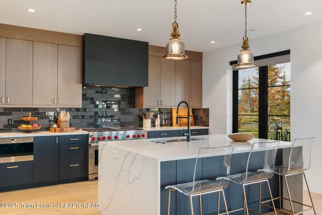 $4,195,000 | 880 Sharp Tail Court, Driggs, ID 83422