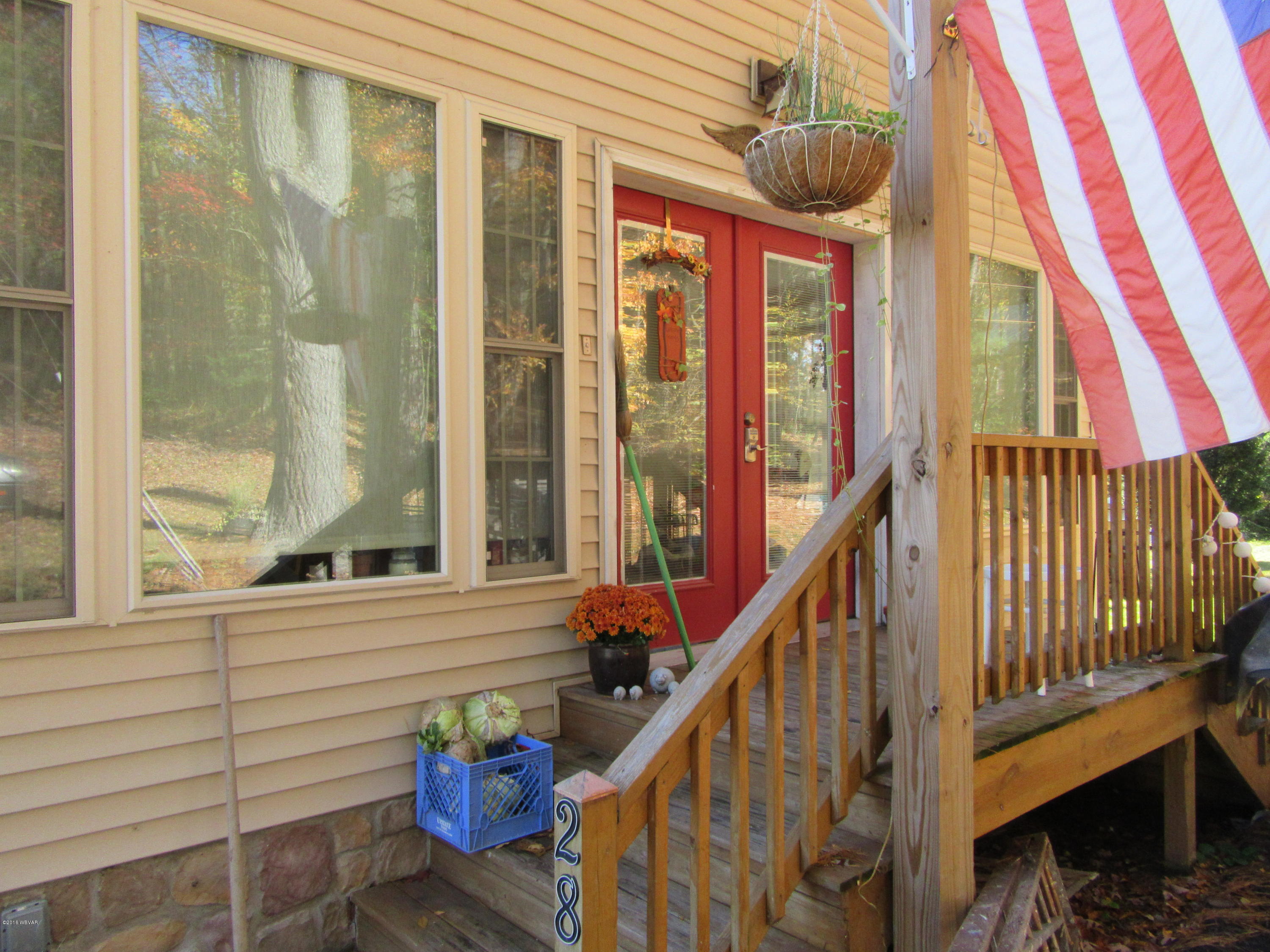 SUNROOM ENTRY