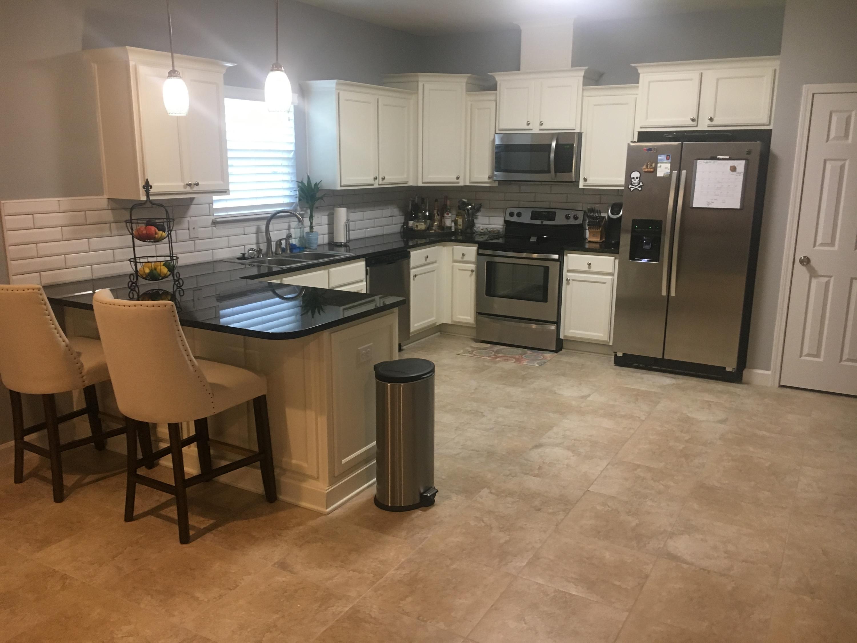 98 Eccles Road Fort Walton Beach, FL 32547 - Photo 5 of 27 Kitchen