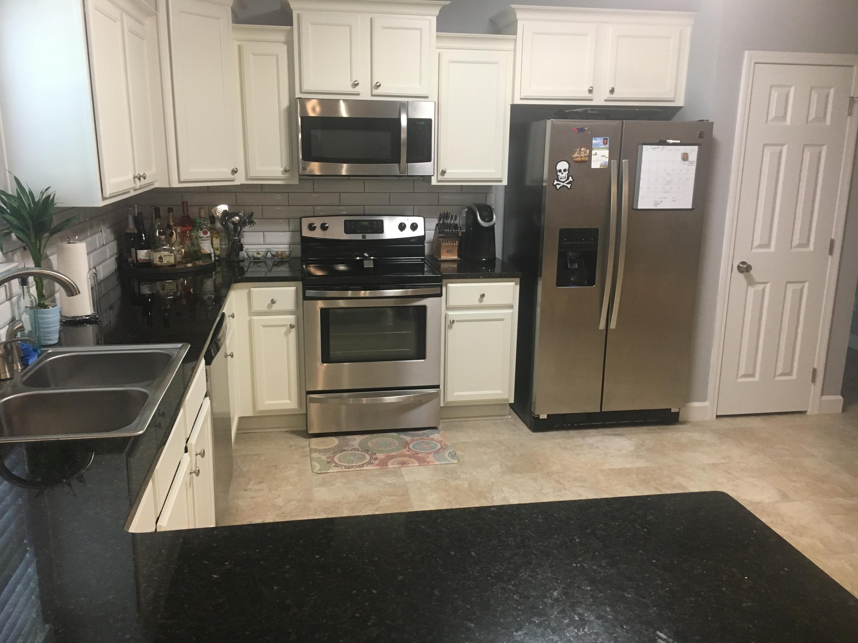98 Eccles Road Fort Walton Beach, FL 32547 - Photo 8 of 27 Kitchen