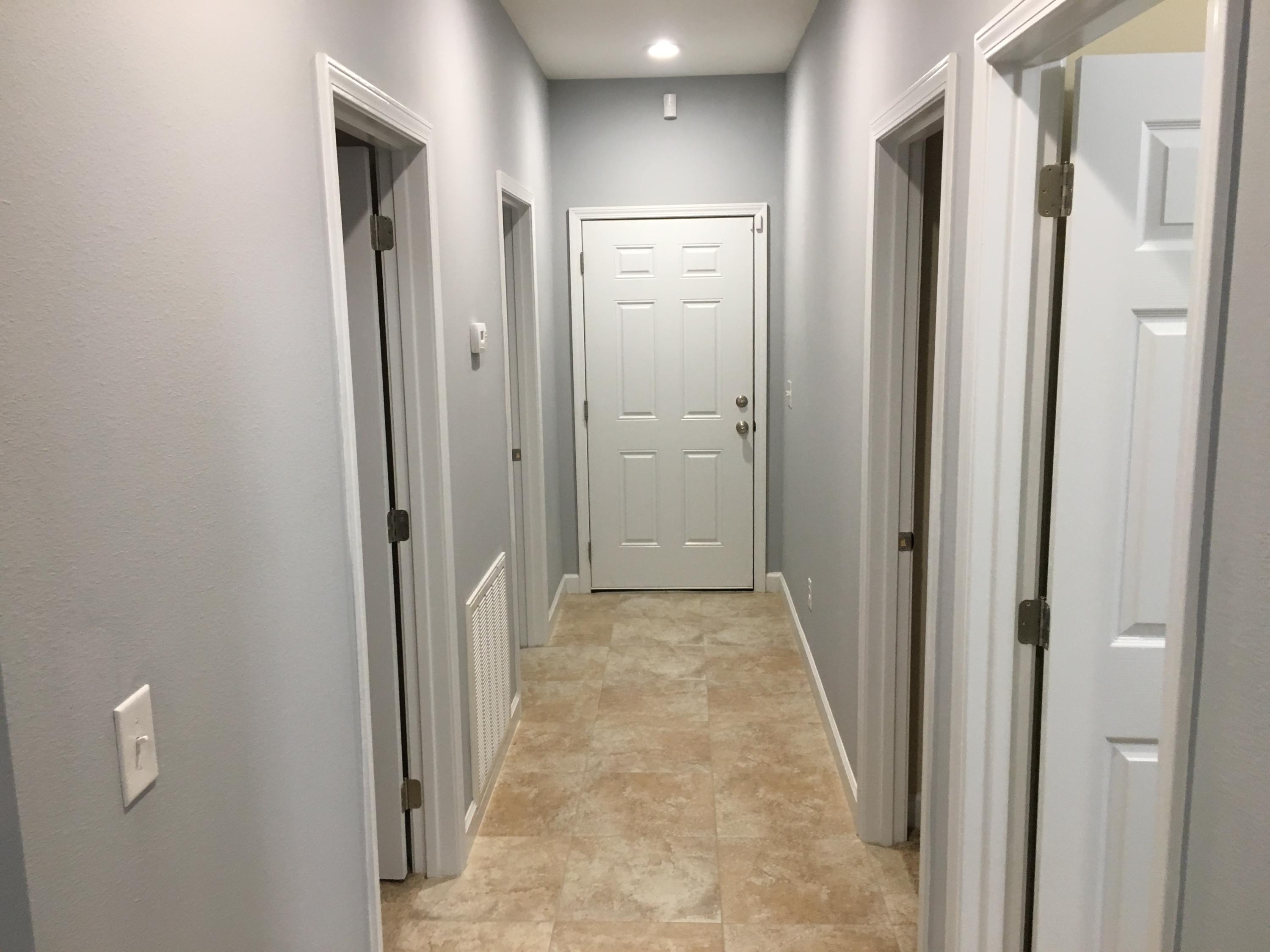 98 Eccles Road Fort Walton Beach, FL 32547 - Photo 9 of 27 Hallway
