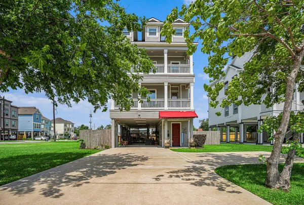 $3,750 | 1333 North Meyer Avenue, Seabrook, TX 77586