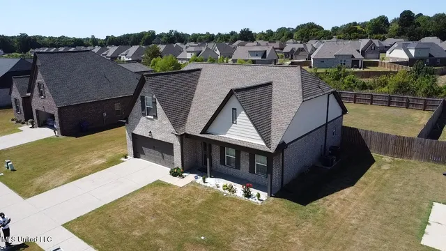 $340,000 | 5819 Tucker Landing, Horn Lake, MS 38637