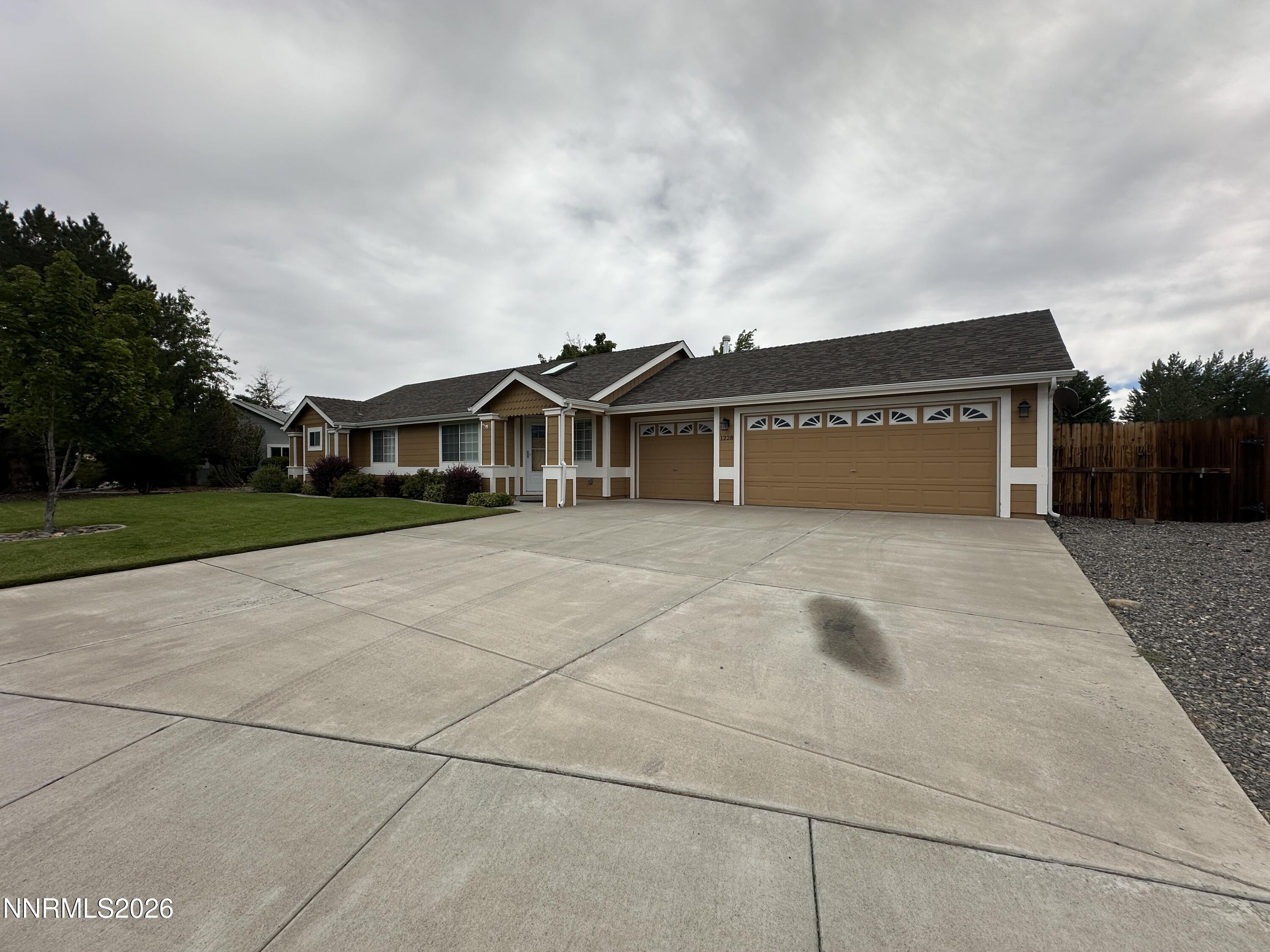 1228 Springtime Drive Gardnerville, NV 89460 - Photo 2 of 21 IMG_9859