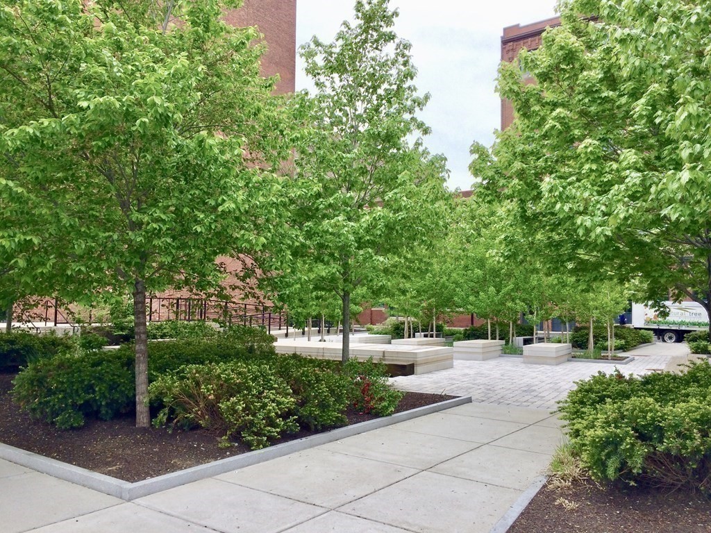25 Channel Center Street, Unit 202 Boston, MA 02210 - Photo 17 of 18