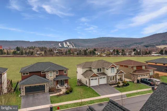 $871,900 | 194 Derek Drive, Boalsburg, PA 16827