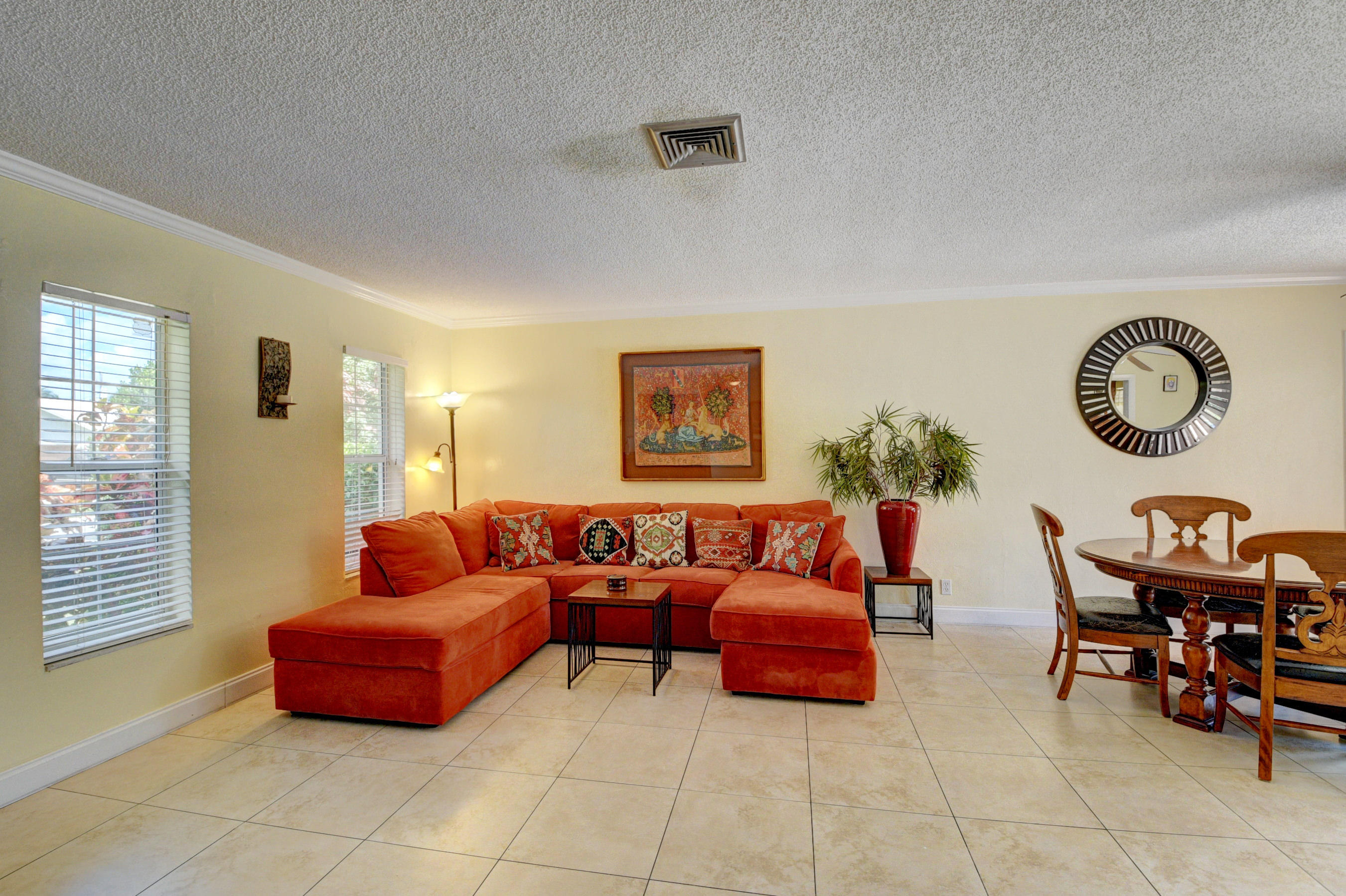 1040 Northwest 4th Street Boca Raton, FL 33486 - Photo 6 of 37 Living Room