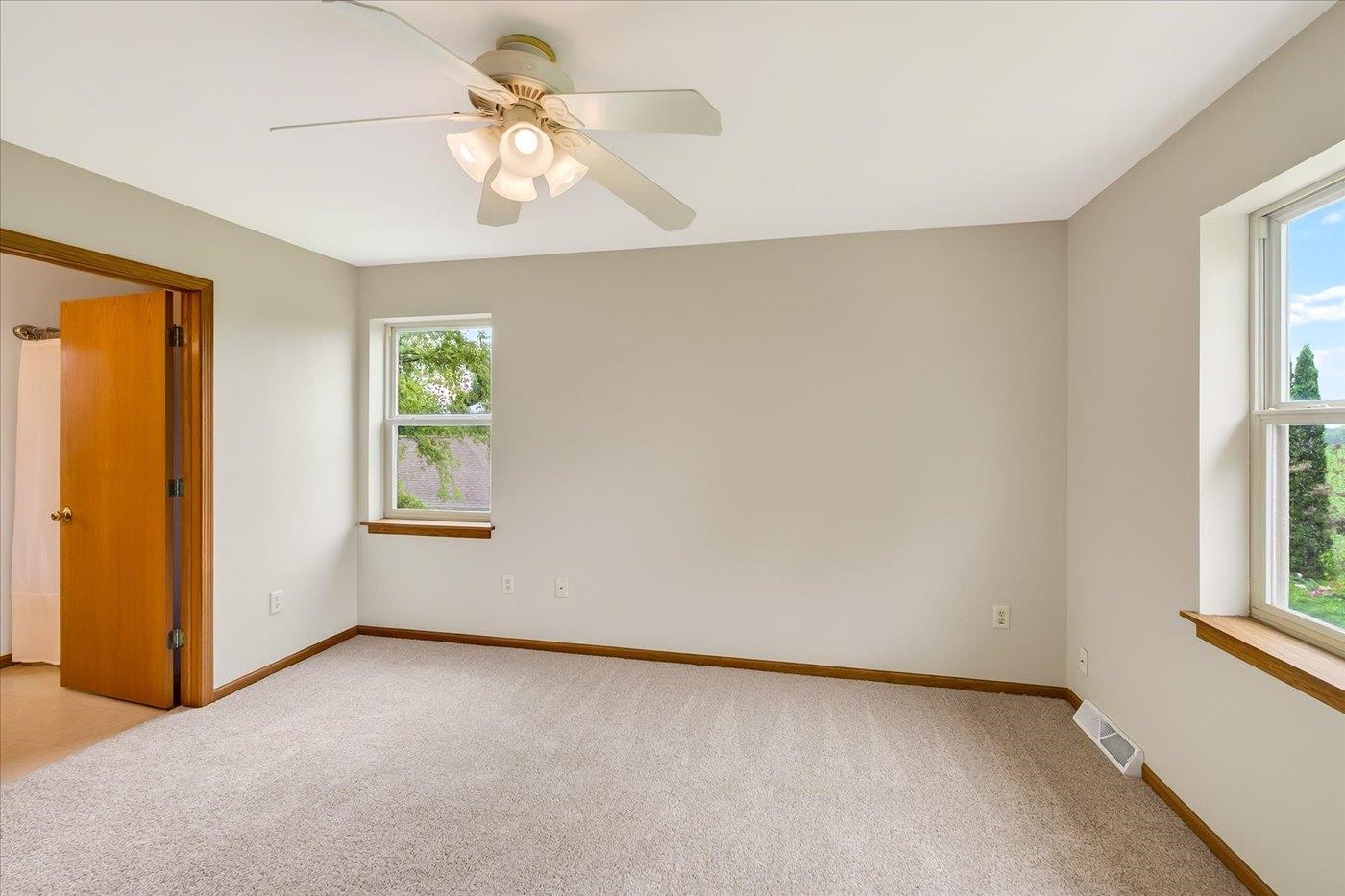 1331 Swordleaf Lane Sun Prairie, WI 53590 - Photo 16 of 29