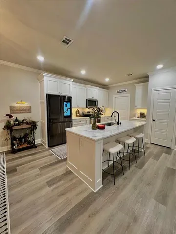 $385,000 | 415 Daisy Lane, Robinson, TX 76706