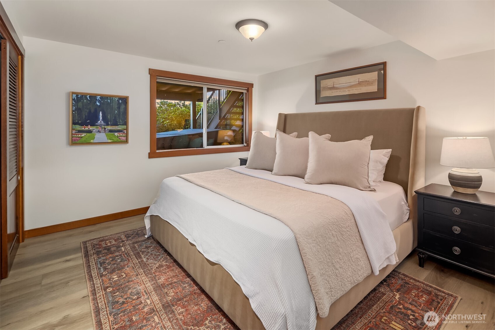 10929 Southeast Lake Road Bellevue, WA 98004 - Photo 22 of 40