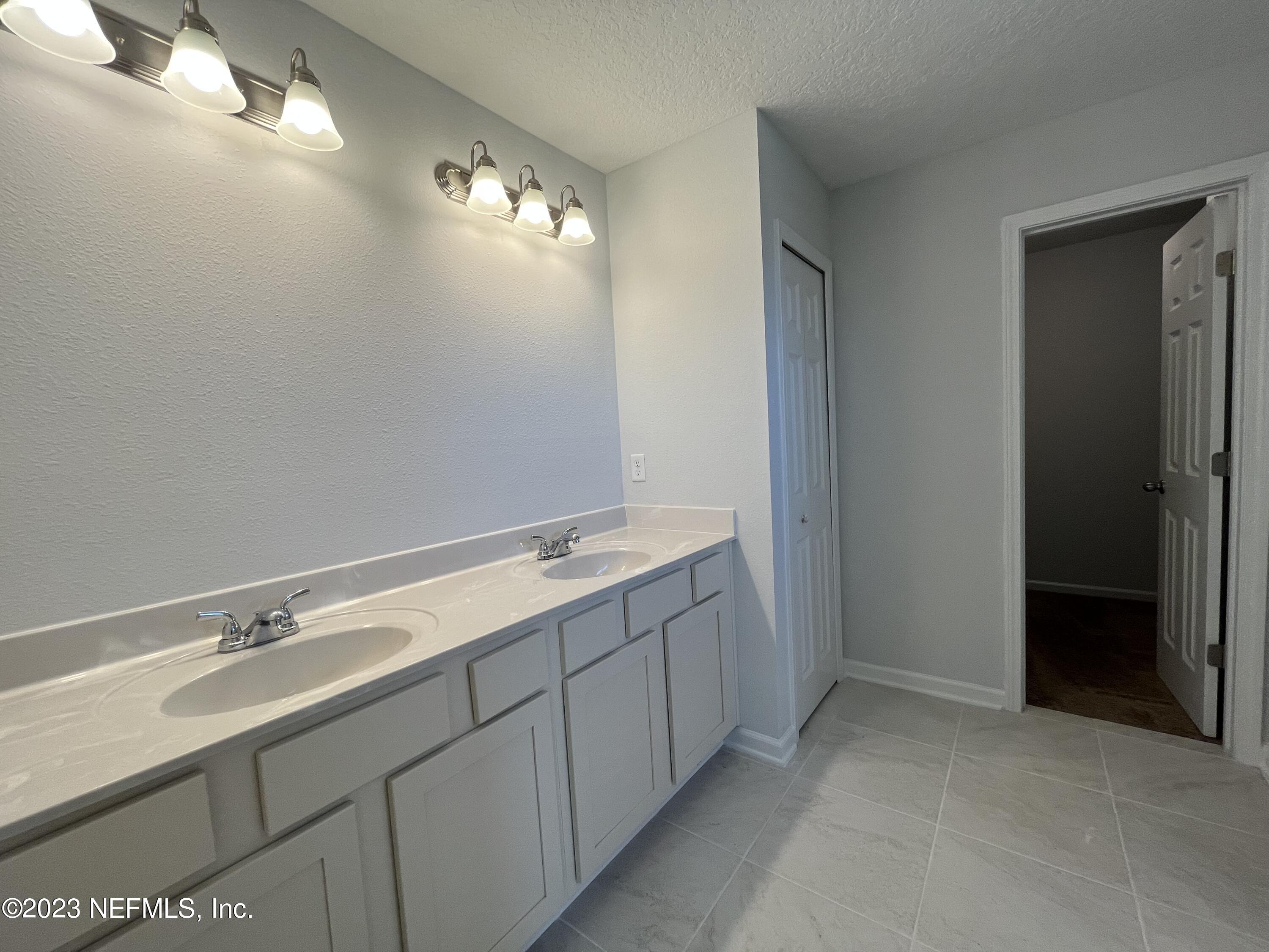 11364 John Rutledge Place Jacksonville, FL 32221 - Photo 10 of 18 IMG_7176