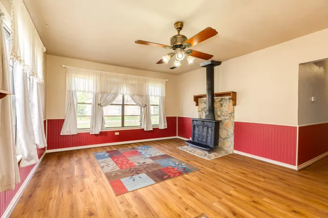 $240,000 | 404 Chestnut Street, Brazoria, TX 77422