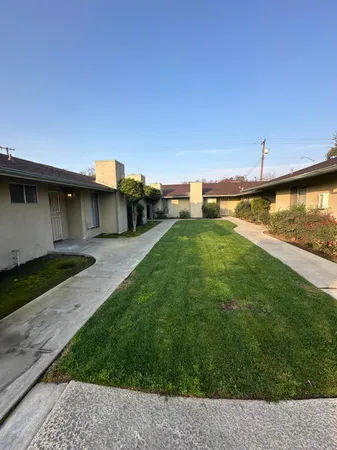$1,400 | 1108 Pierce Drive, Unit 102, Clovis, CA 93612