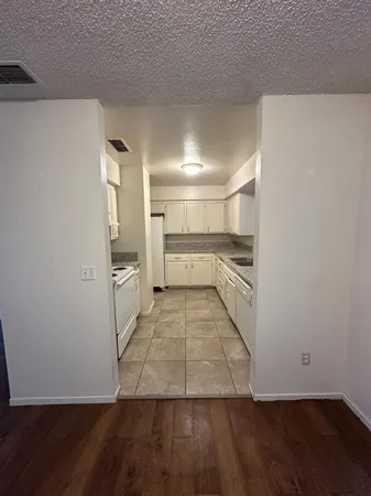 $1,400 | 1108 Pierce Drive, Unit 102, Clovis, CA 93612