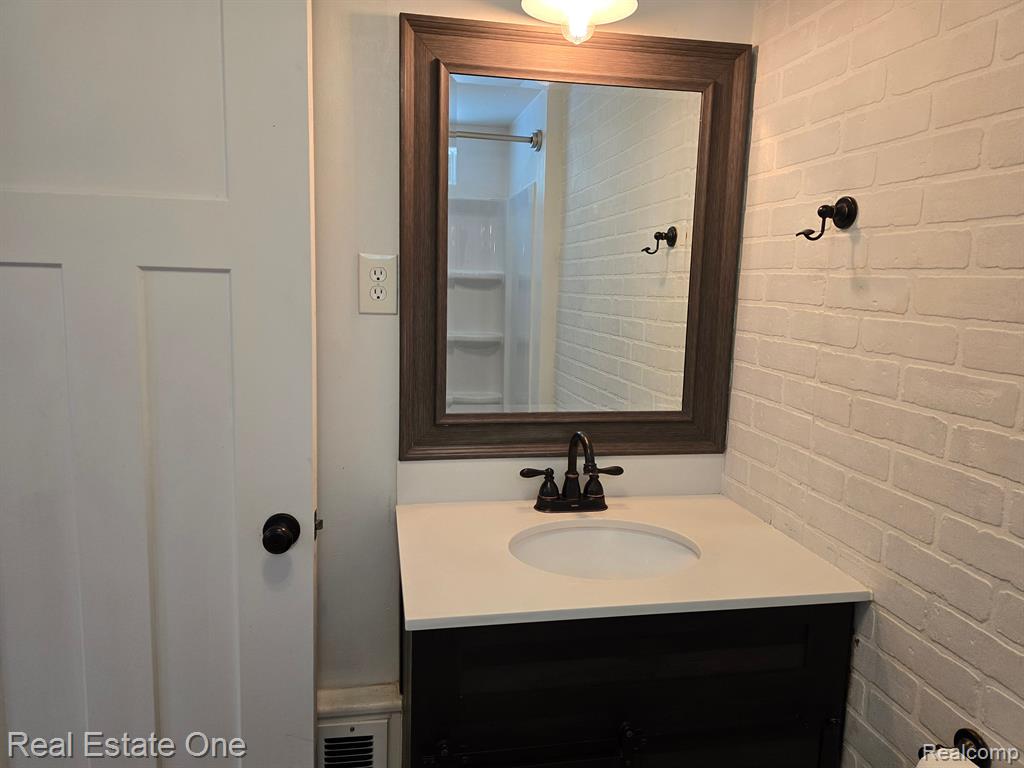 249 West Buell Road Oakland, MI 48363 - Photo 57 of 72