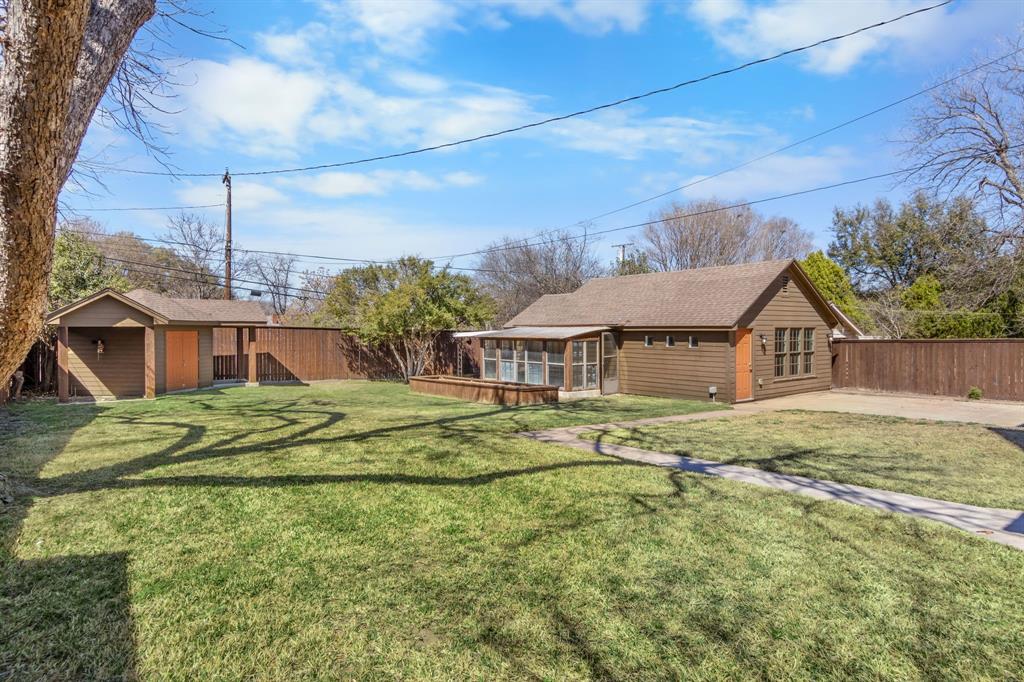 2815 Cumberland Avenue Waco, TX 76708 - Photo 36 of 40 a view of a house with a big yard