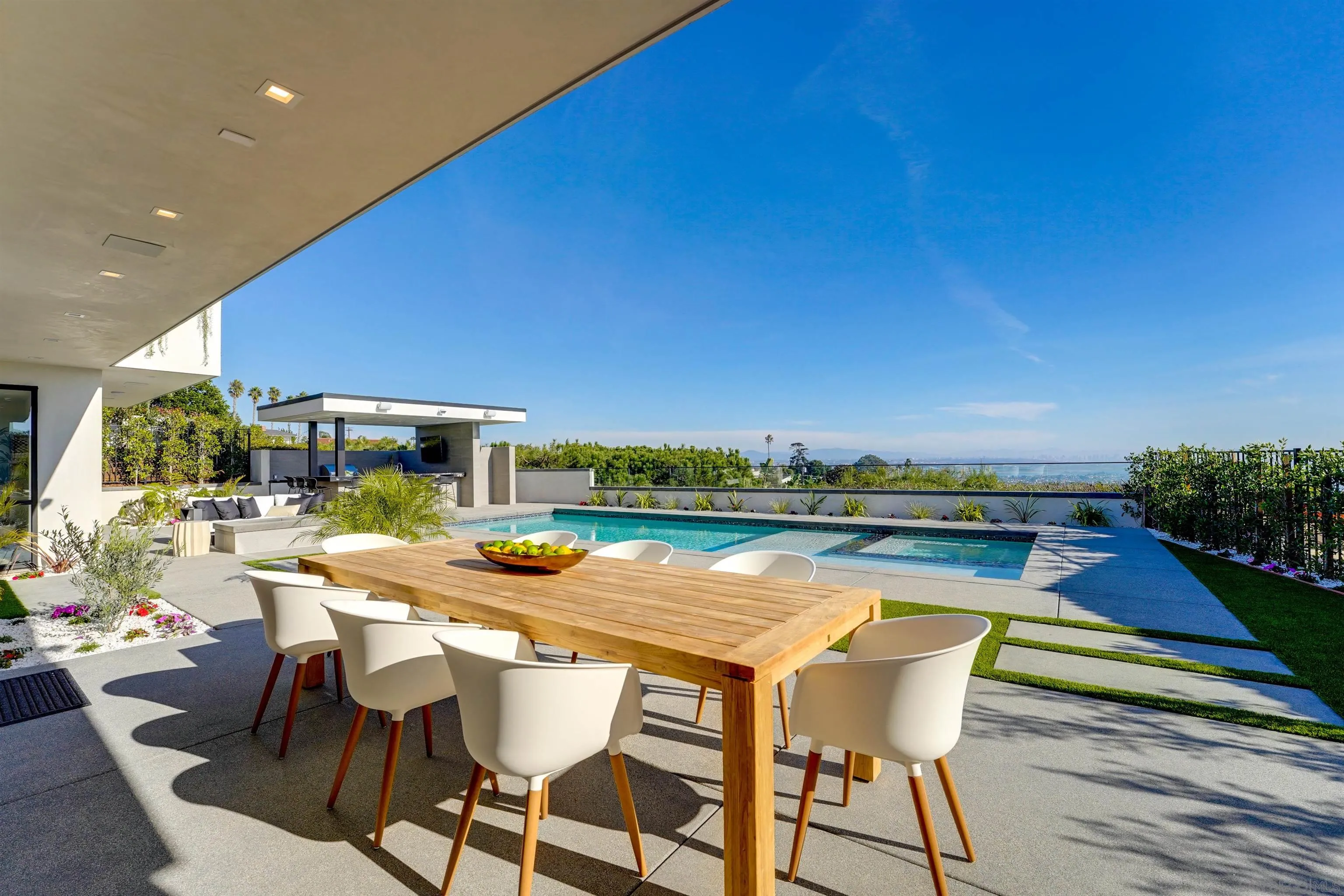 1205 La Jolla Rancho Road La Jolla, CA 92037 - Photo 51 of 75