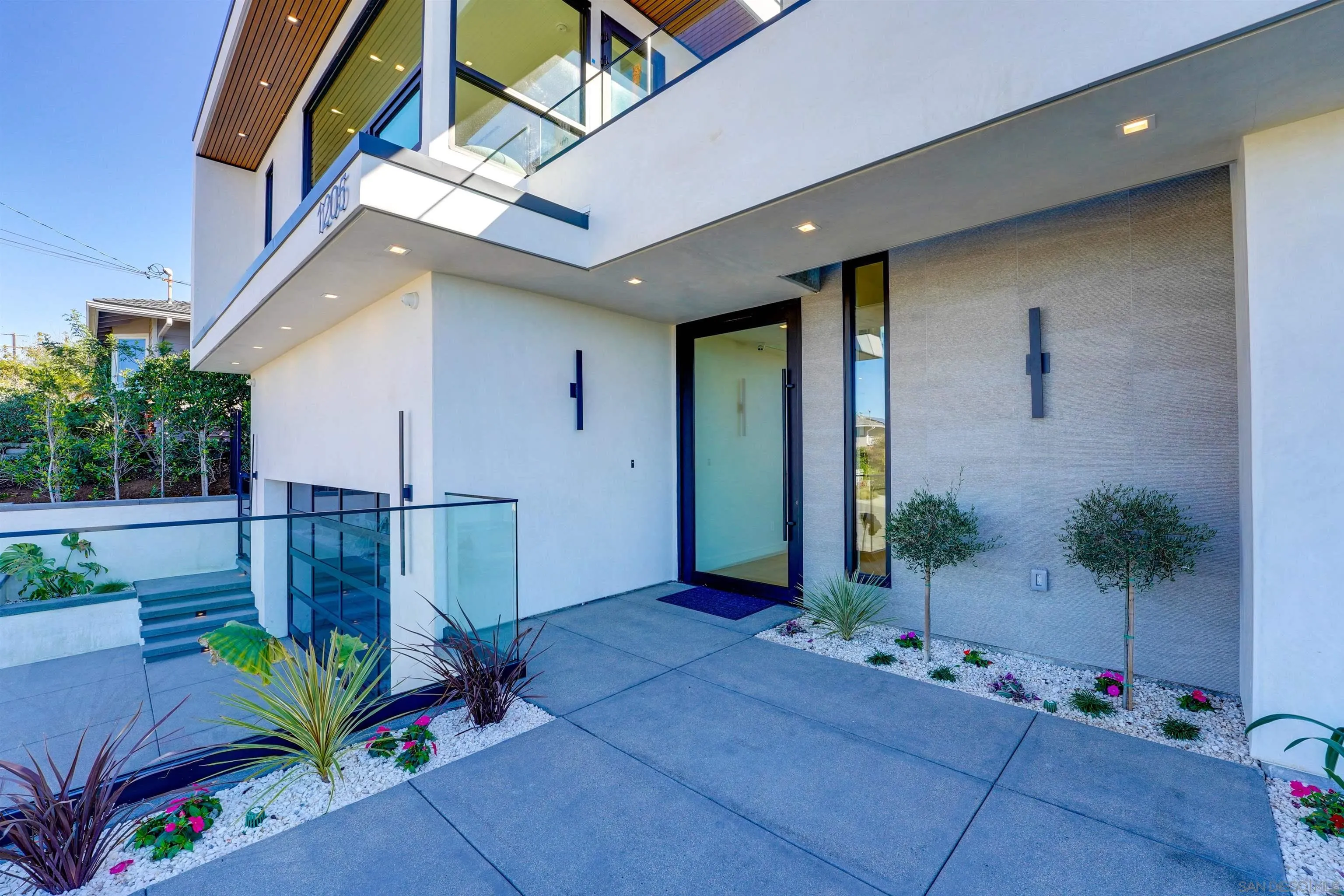 1205 La Jolla Rancho Road La Jolla, CA 92037 - Photo 6 of 75