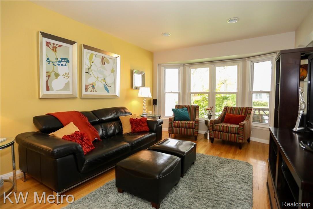 3144 Wakefield Road Berkley, MI 48072 - Photo 4 of 36 Wakefield-4.jpg