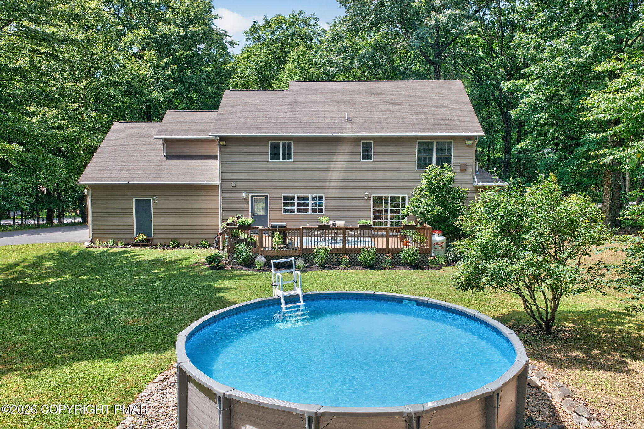 539 Pheasant Road Saylorsburg, PA 18353 - Photo 8 of 59 above ground pool