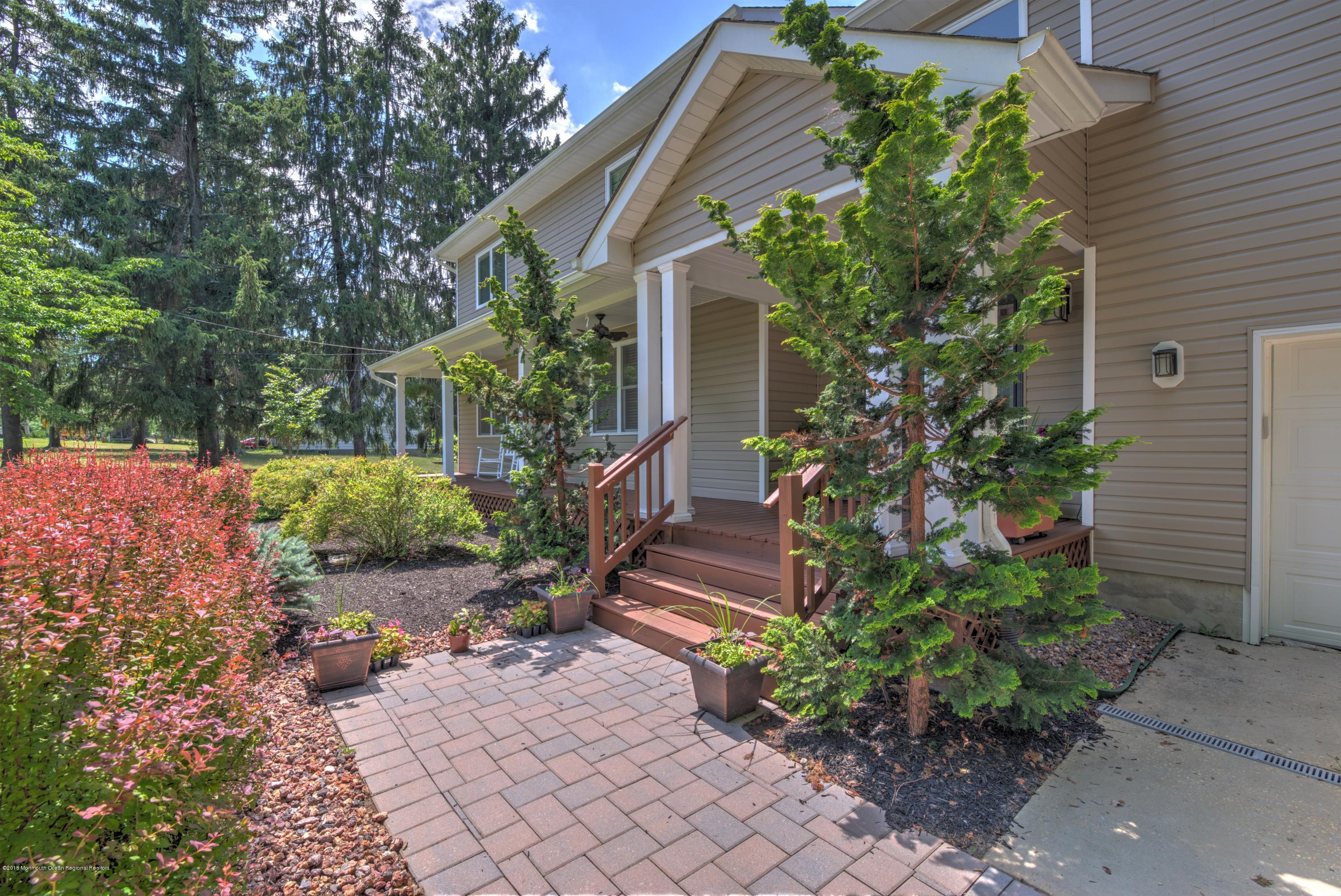 177 Robertsville Road Freehold, NJ 07728 - Photo 2 of 33 002_PAVER ENTRANCE