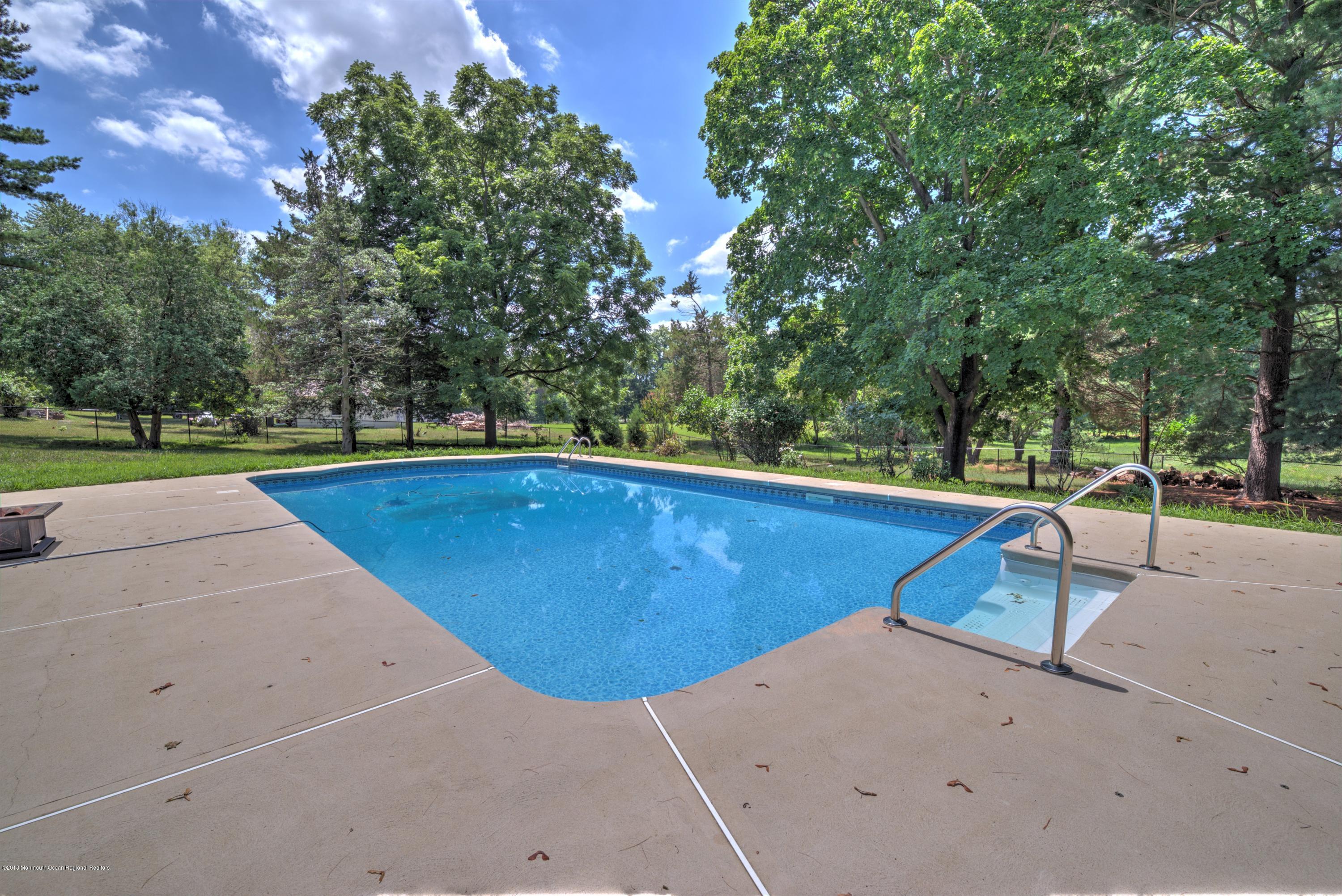 177 Robertsville Road Freehold, NJ 07728 - Photo 30 of 33 030_POOL