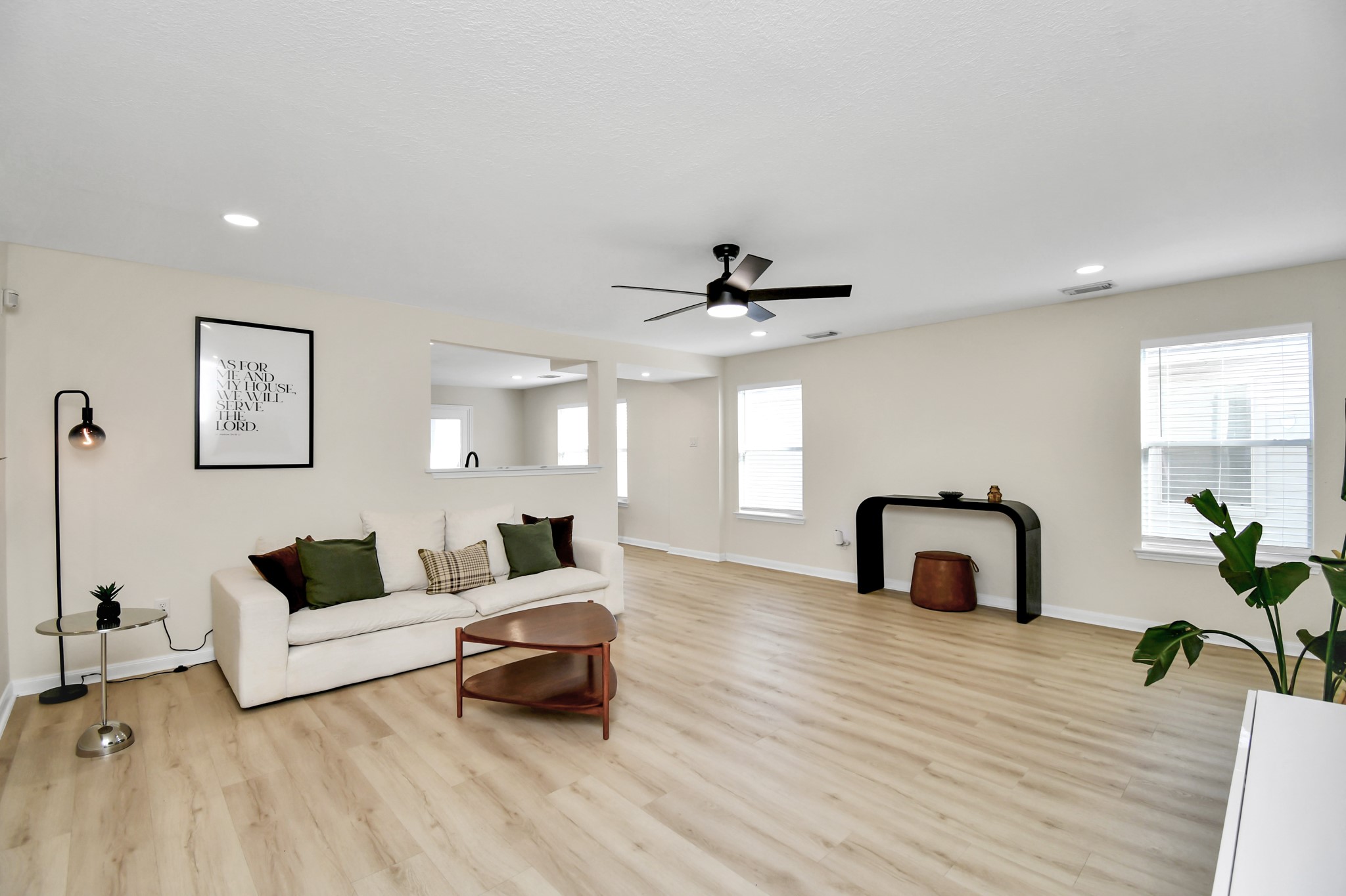 3315 Legends Landing Drive Spring, TX 77386 - Photo 3 of 35 Living area