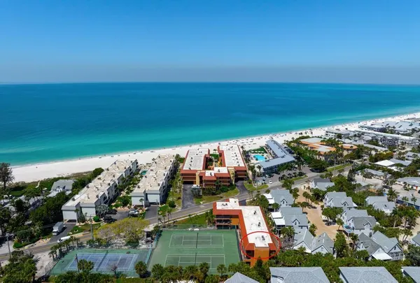 $695,000 | 6005 Gulf Drive, Unit 219, Holmes Beach, FL 34217