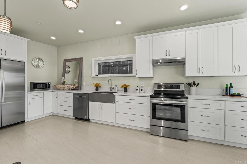 2641 46th Street San Diego, CA 92105 - Photo 11 of 55