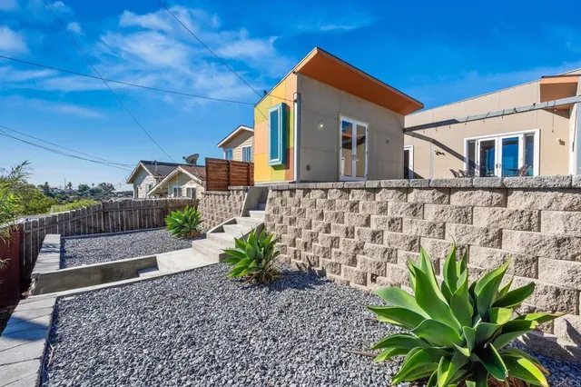 $860,000 | 2641 46th Street, San Diego, CA 92105