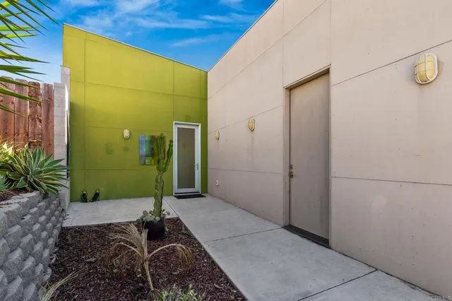 $860,000 | 2641 46th Street, San Diego, CA 92105