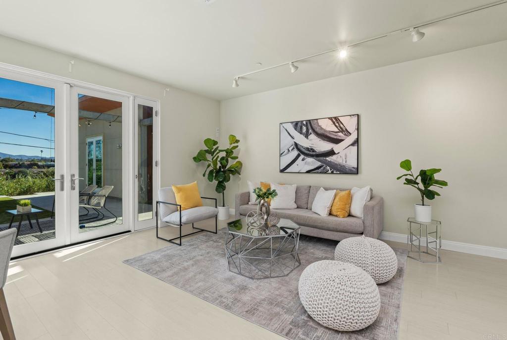 2641 46th Street San Diego, CA 92105 - Photo 6 of 55