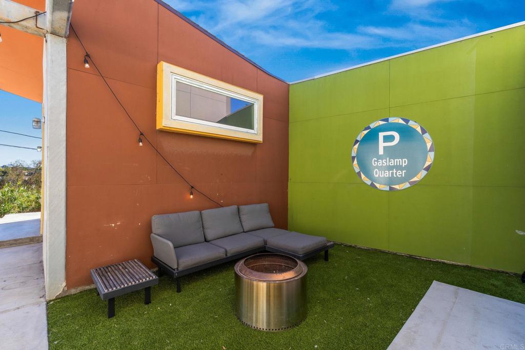 2641 46th Street San Diego, CA 92105 - Photo 8 of 55 Eclectic and Artistic!