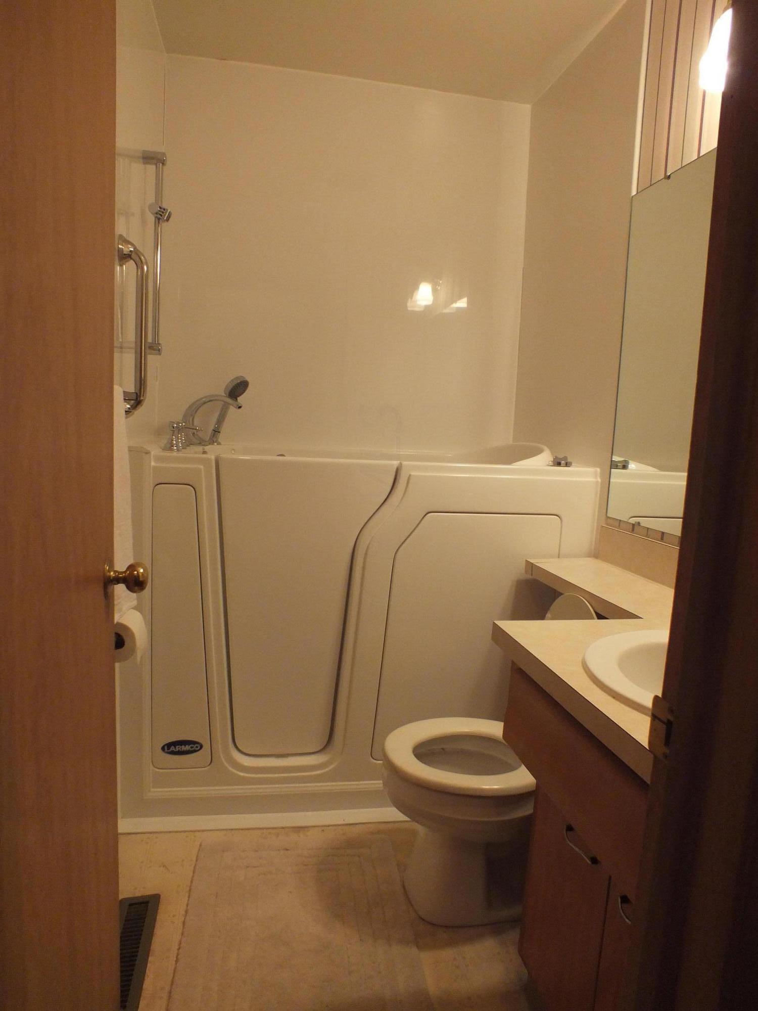 5318 Hedgewood Road Columbus, OH 43229 - Photo 21 of 22 Gallery Image 21