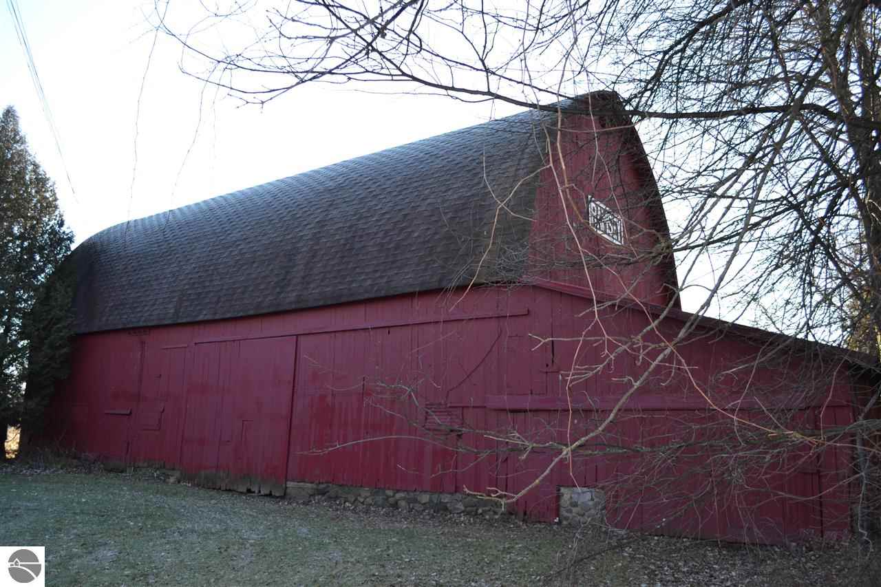 3672 North Coleman Road Coleman, MI 48618 - Photo 28 of 29 1780666-27.JPG