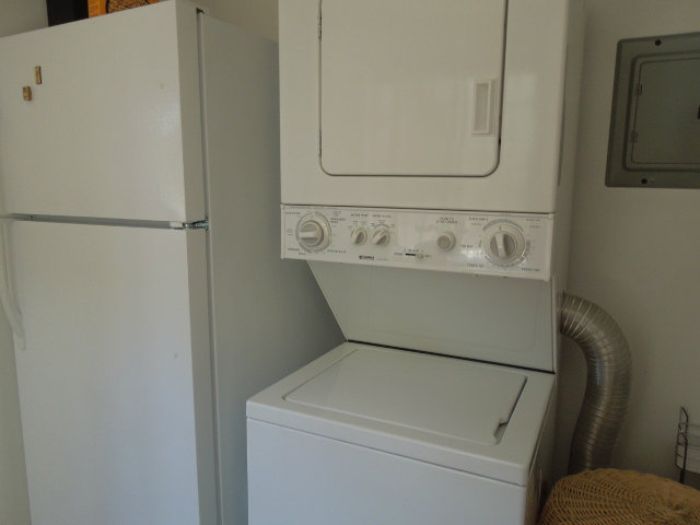 0 Lincoln Street Carmel, CA 93921 - Photo 10 of 20 a utility room with dryer and washer