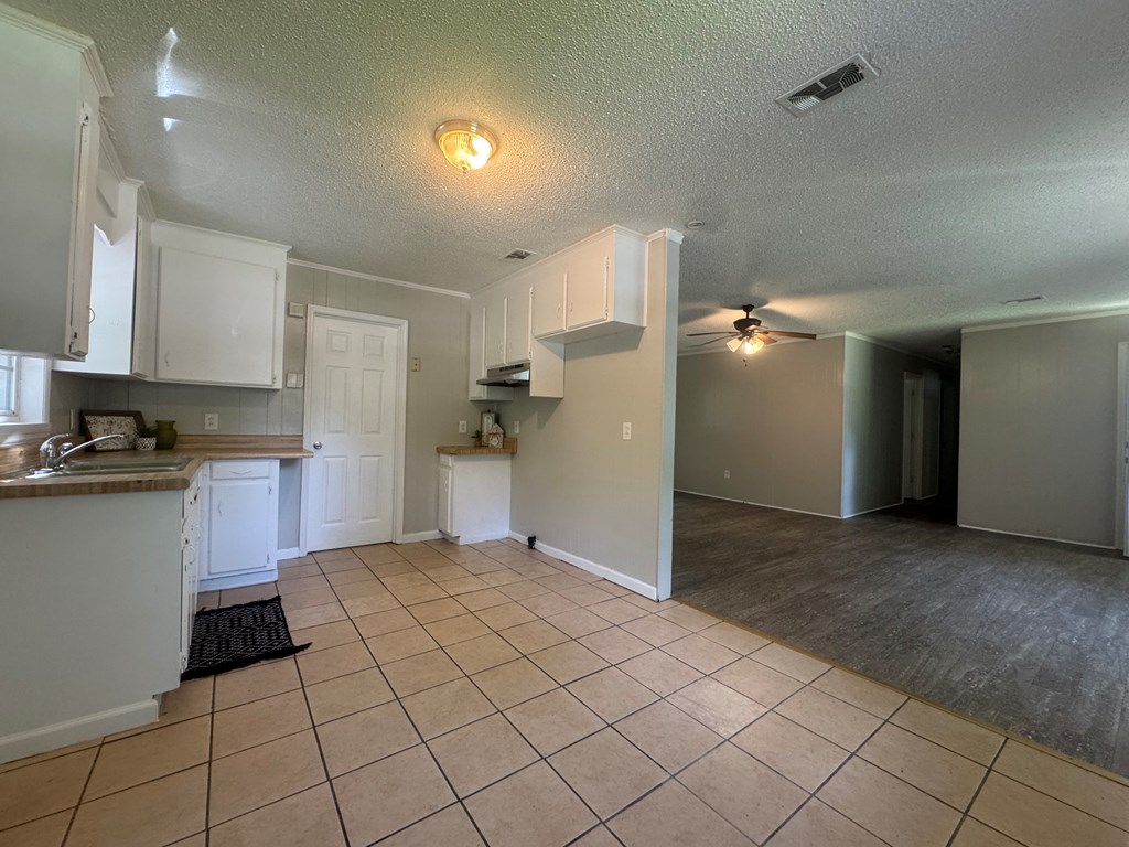 122 Singletree Road Greenwood, SC 29646 - Photo 7 of 14 Gallery Image 7