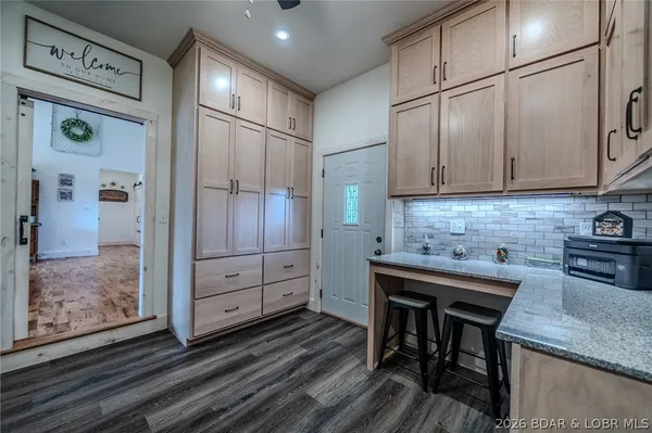 $949,000 | 367 Hwy Mm, Eldon, MO 65026