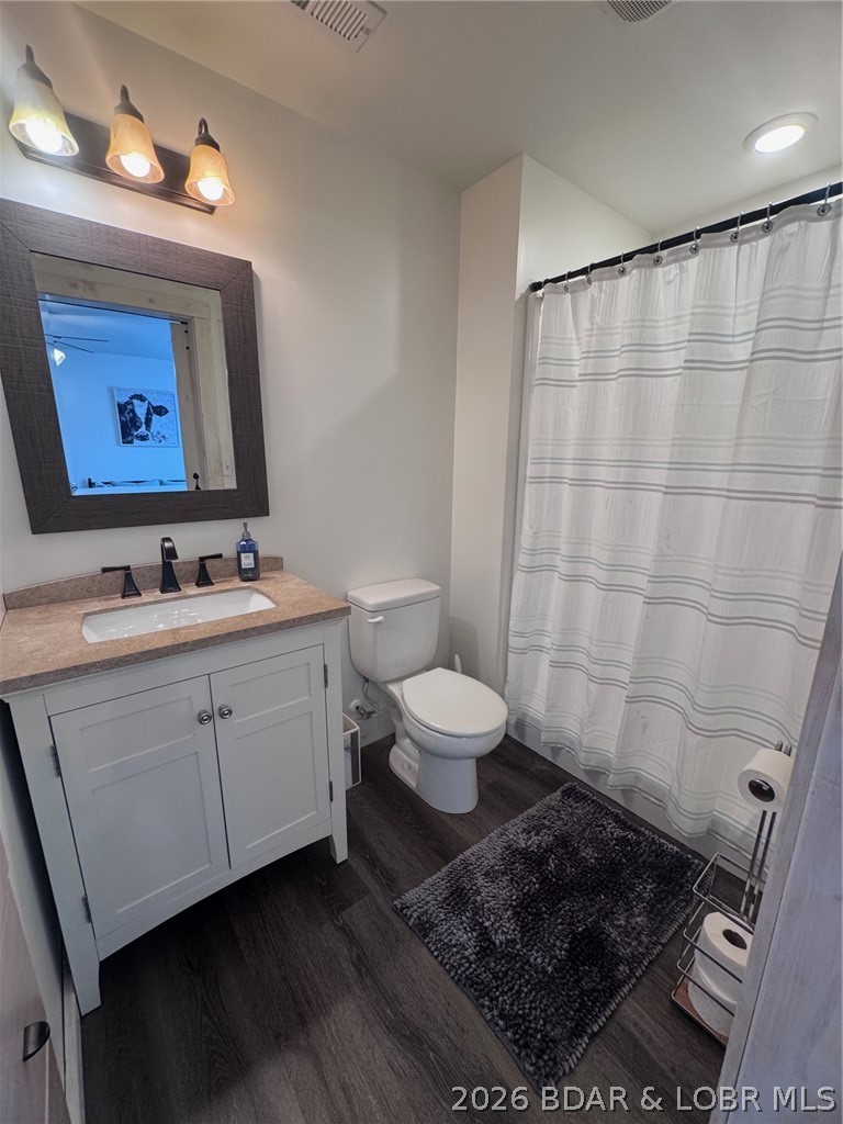 367 Hwy Mm Eldon, MO 65026 - Photo 38 of 71 Lower Level bathroom