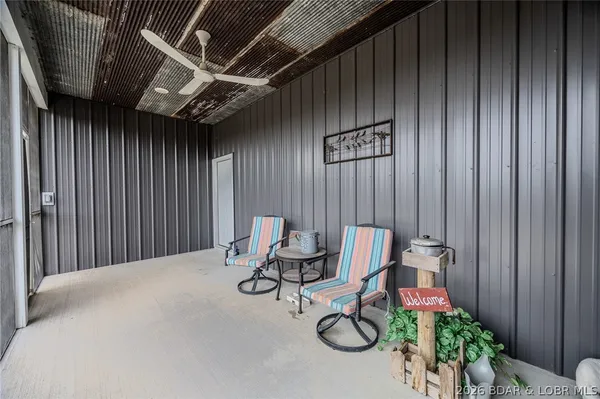 $949,000 | 367 Hwy Mm, Eldon, MO 65026