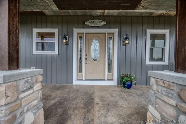 $949,000 | 367 Hwy Mm, Eldon, MO 65026