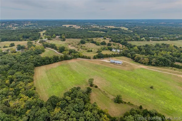 $875,000 | 367 Hwy Mm, Eldon, MO 65026