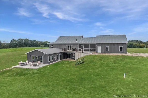 $875,000 | 367 Hwy Mm, Eldon, MO 65026