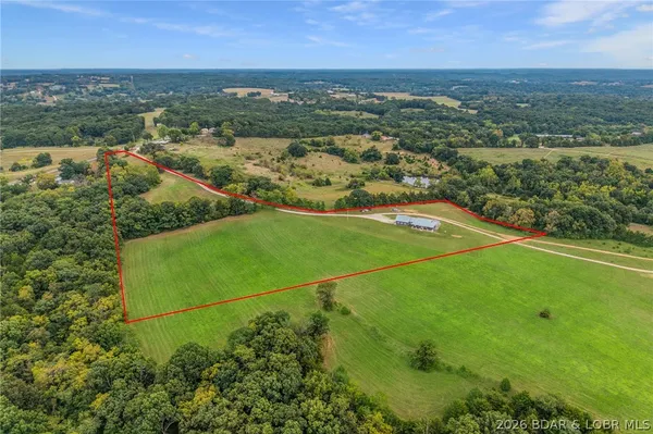 $949,000 | 367 Hwy Mm, Eldon, MO 65026