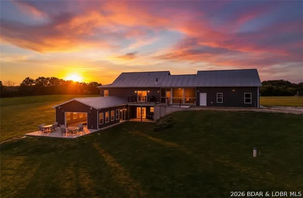 $875,000 | 367 Hwy Mm, Eldon, MO 65026