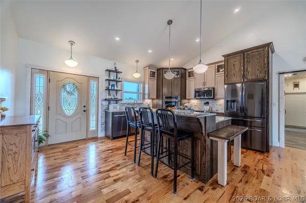 $949,000 | 367 Hwy Mm, Eldon, MO 65026