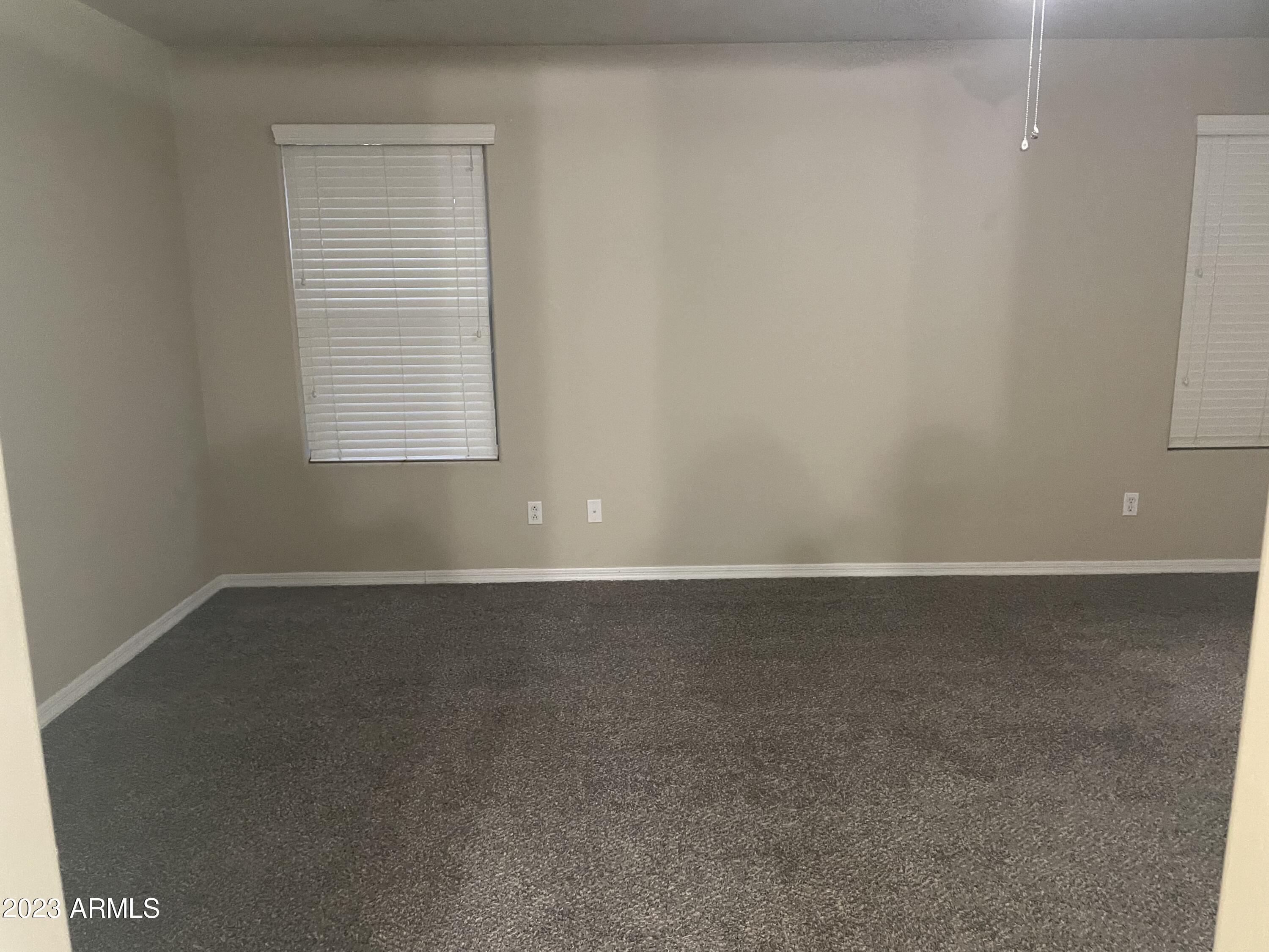 2018 West Davis Road Phoenix, AZ 85023 - Photo 17 of 34